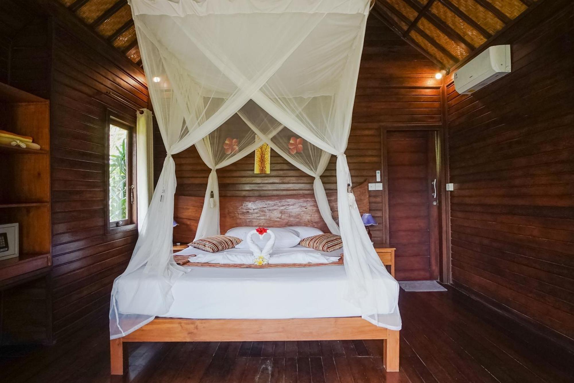 Abian Huts Dream Beach Lembongan Экстерьер фото
