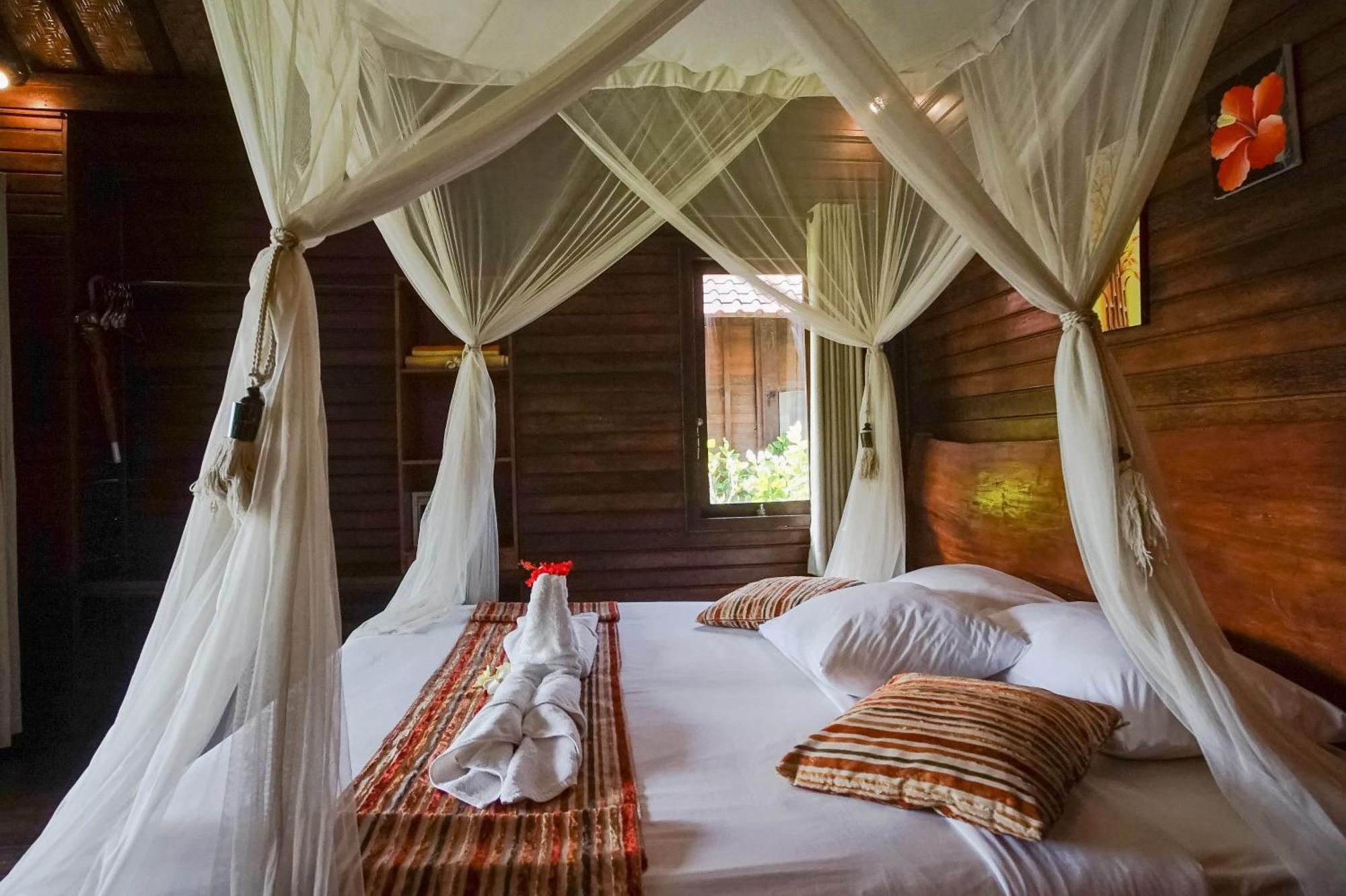 Abian Huts Dream Beach Lembongan Экстерьер фото