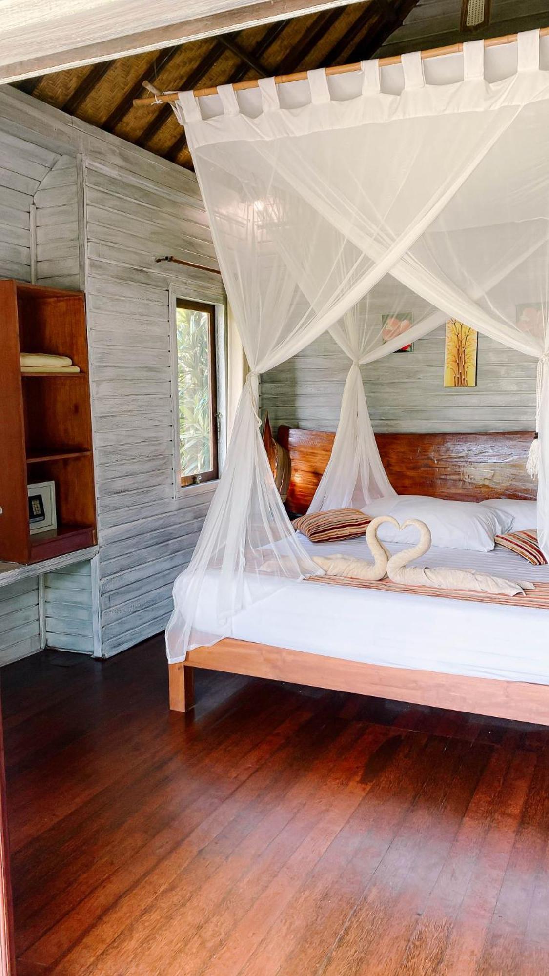 Abian Huts Dream Beach Lembongan Экстерьер фото